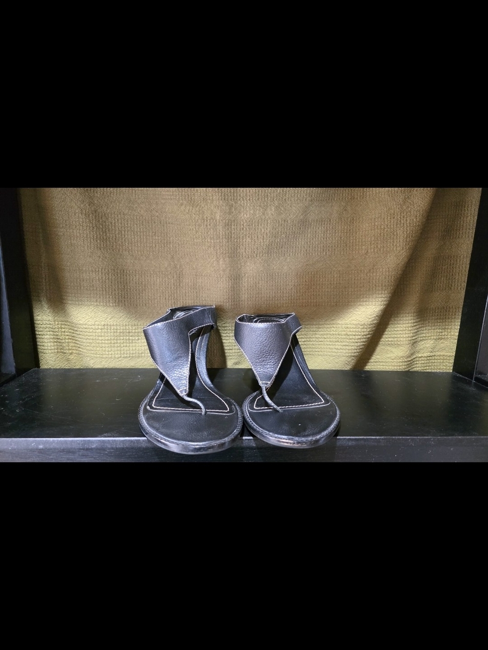 Chaps Black Leather Thong Sandals with Ankle Cuff